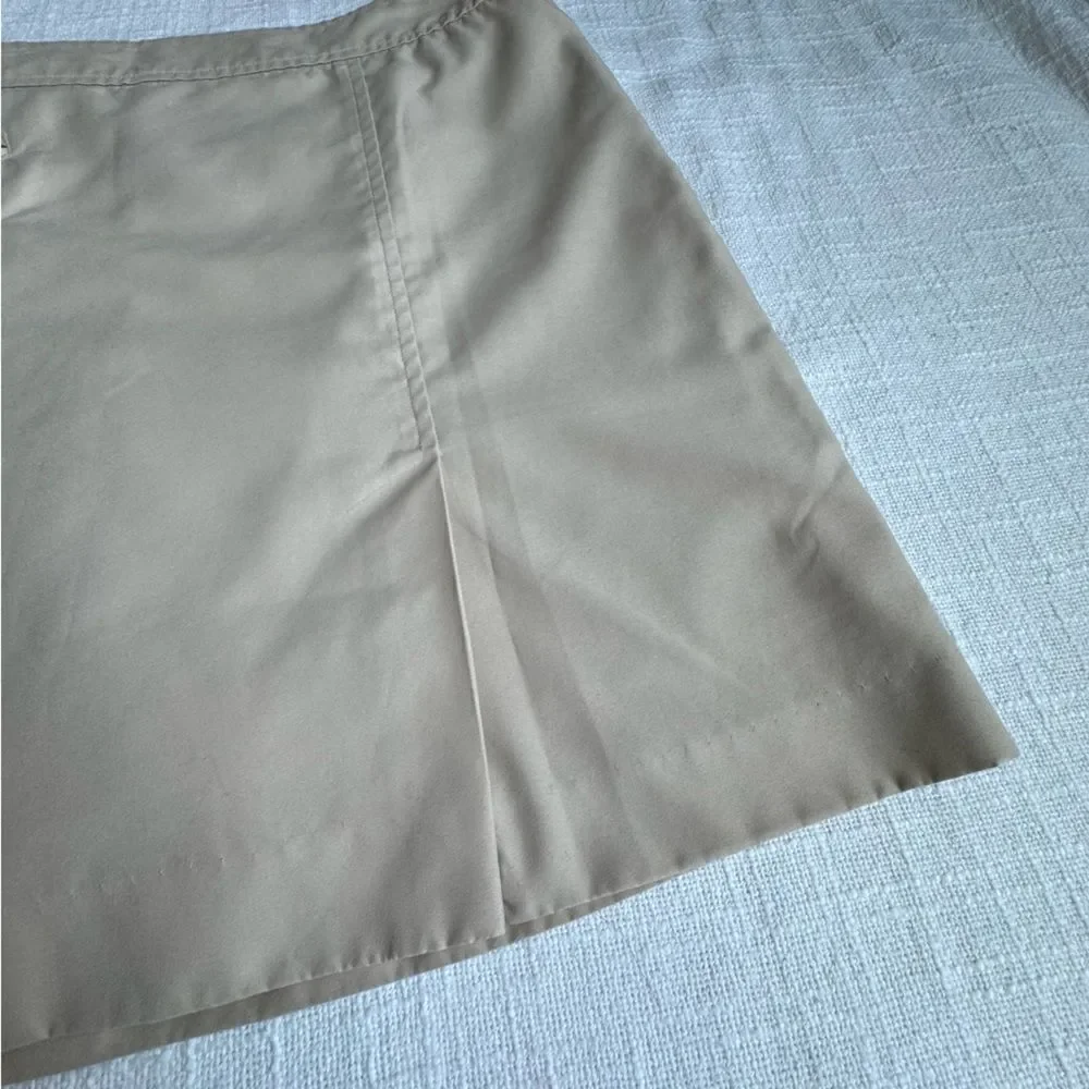 Izod XFG Skort Cream Womens Cool FX Golf Sporty Pockets Size 4 NWOT